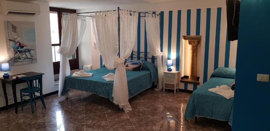 Suite Palazzo Luciani Salerno Luaran gambar