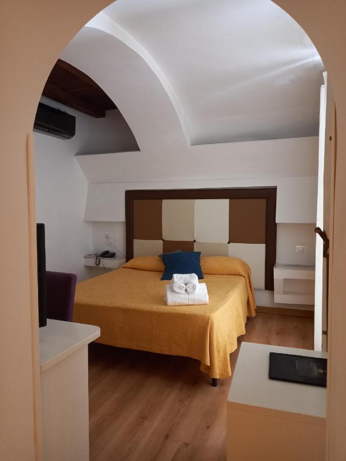 Suite Palazzo Luciani Salerno Luaran gambar