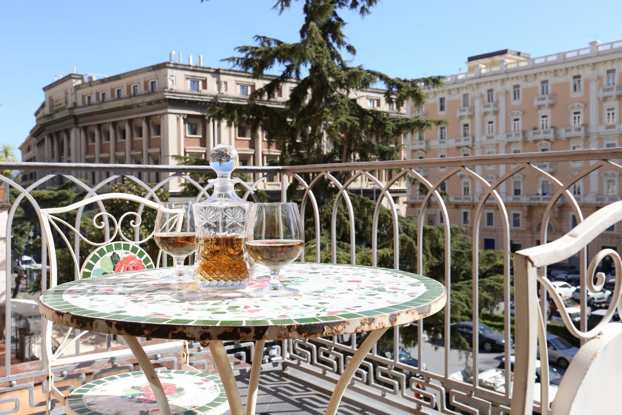 Suite Palazzo Luciani Salerno Luaran gambar